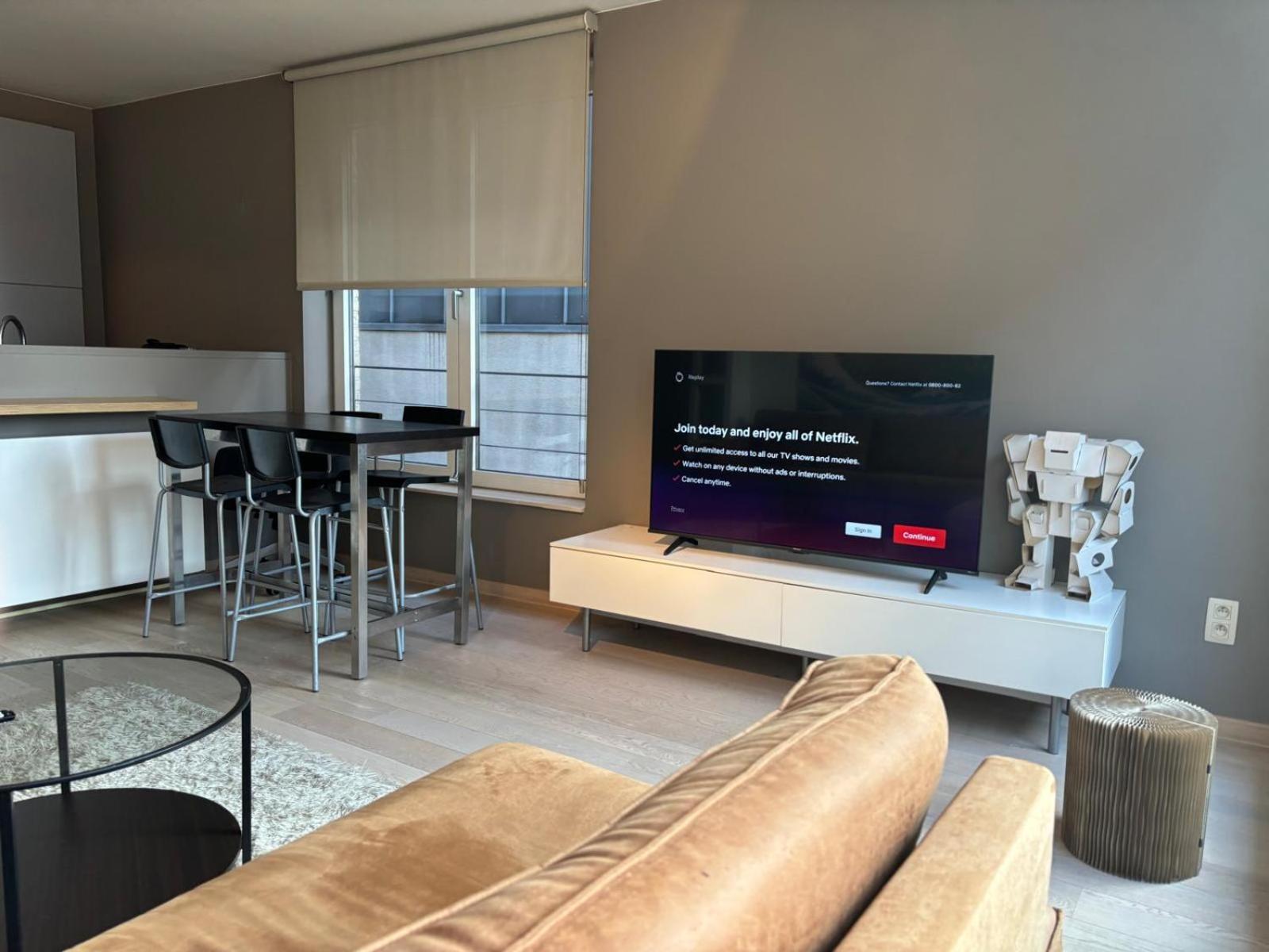 Luxurious Two Bedroom Appartamento *